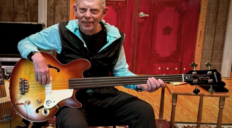 Epiphone Jack Casady Fretless Bass: Bundlos glücklich