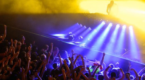 KUVO, DJ Monitor und NTIA: Ein neues Team für faire Tantiemen in Clubs und Festivals