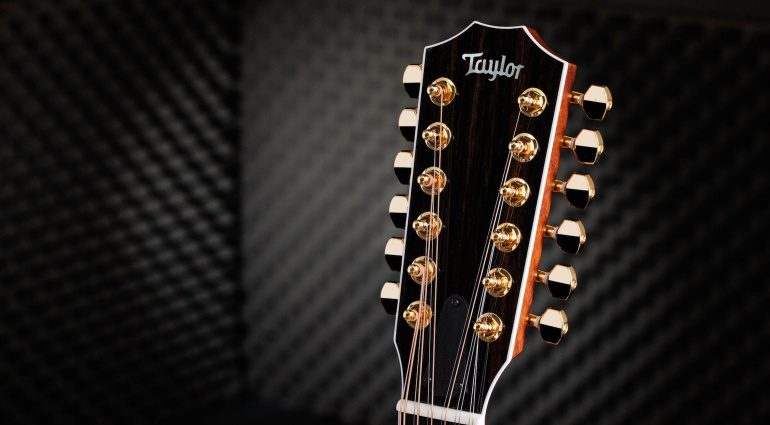 Es gibt etwas zu feiern. Taylor 50th Anniversary LTD Gitarren. Hier sind schon einmal zwei Leckerbissen für euch. Die Taylor 614ce LTD und die Taylor 858e LTD 12-String sind ab sofort verfügbar.