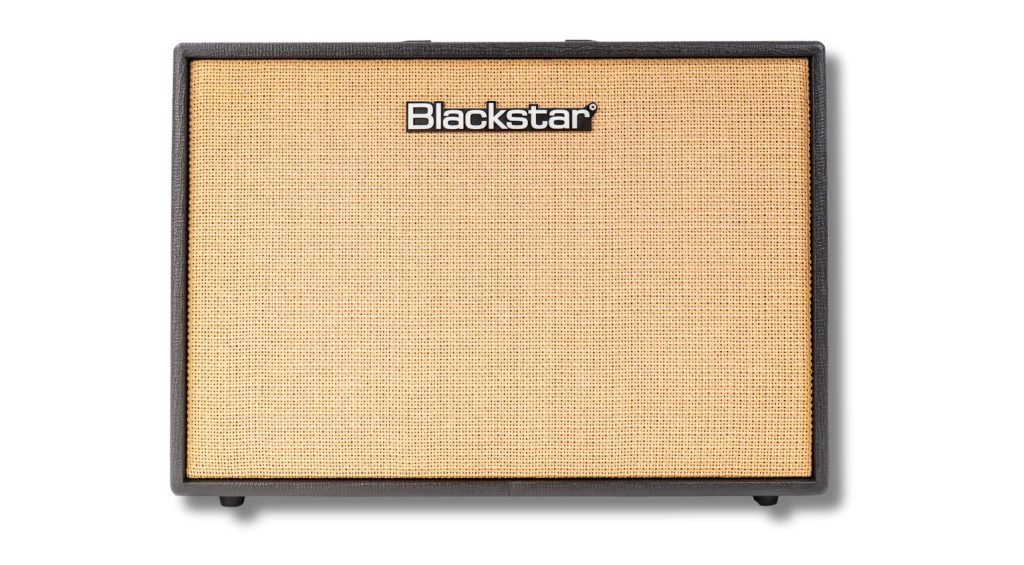 Der Blackstar Debut 100R verspricht Spielern ein einfaches Spielerlebnis und bietet eine ideale Plattform für Pedale. Ist dies ein würdiges Upgrade gegenüber dem Debut 50R des letzten Jahres?