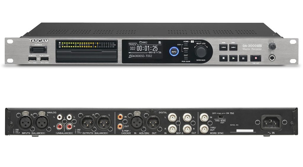 Vorder- und Rückseite des Tascam DA-3000SD