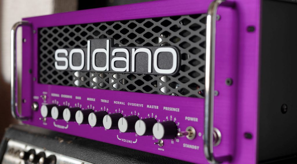 Soldano SLO-100 Rack: So Pink, wie schon immer