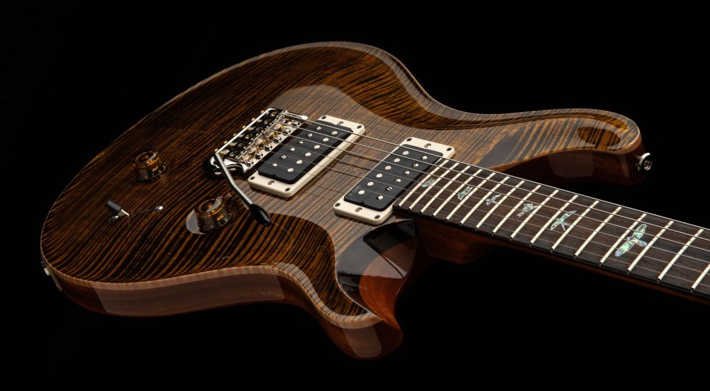 Im Rahmen der PRS 40th Anniversary werden zwei Flaggschiffe aus eigener Produktion vorgestellt. Die Custom 24 und die Mc Carty Dragon.