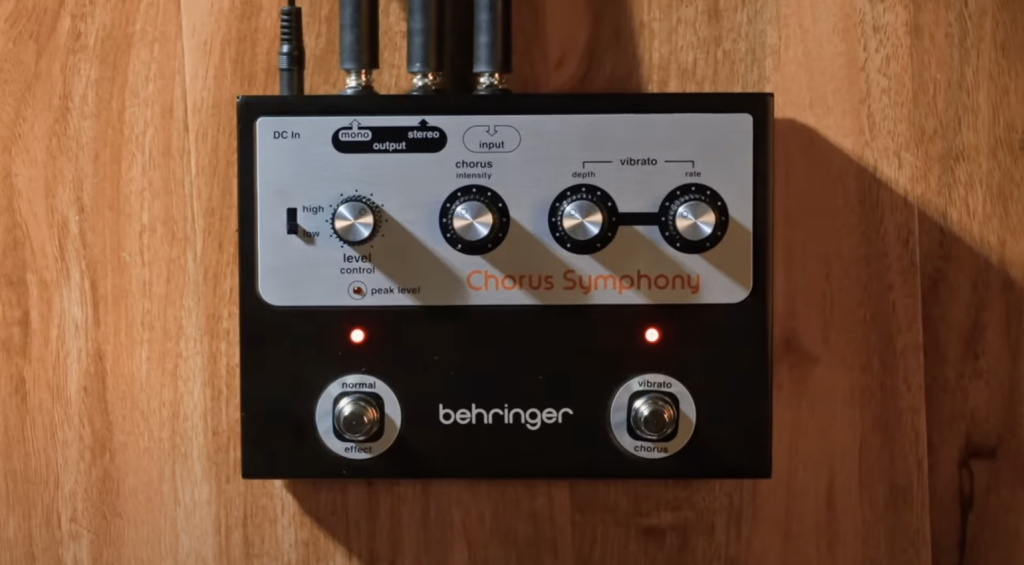 Mit dem Behringer Chorus Symphony bringt der Hersteller den Nachbau eines legendären Modulationspedals aus den 1970er Jahren auf den Markt.