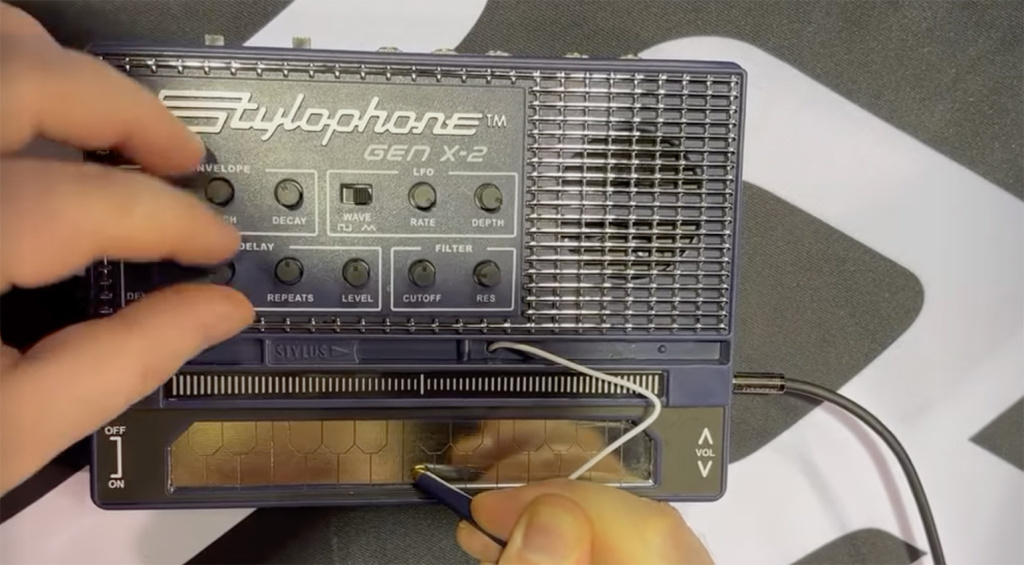 Stylophone Gen X-2