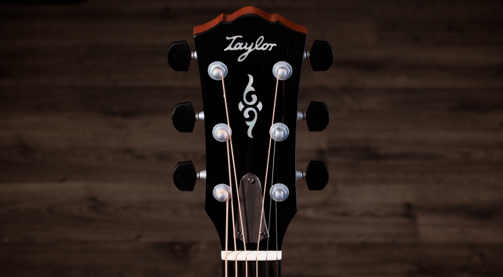 Die neue Taylor Gold Label 814 Collection beschert uns wunderschöne Gitarren mit traditionellen Elementen, neuen Ideen und wunderschöner Optik.