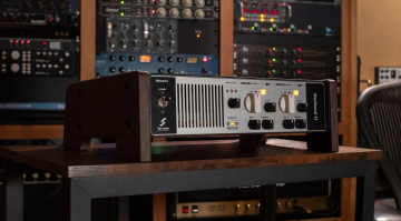 Two Notes Audio Engineering hat mit dem Torpedo Reload II eine neue Generation reaktiver Loadboxen vorgestellt.